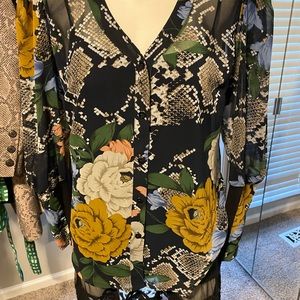 Beautiful blouse from Cabi  Fall  2019